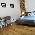 Δωμάτια σε οικογενειακή κατοικία Bednarska Old Town Βαρσοβία