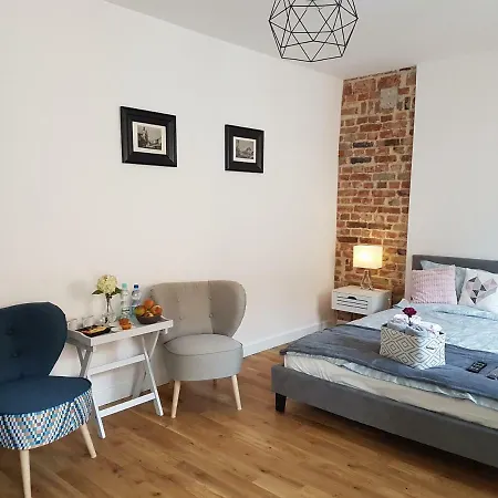 Homestay Bednarska Old Town Warsaw