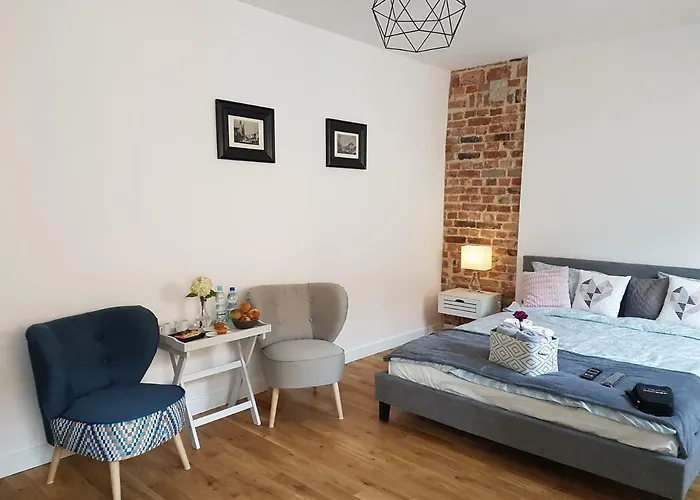 Δωμάτια σε οικογενειακή κατοικία Bednarska Old Town Βαρσοβία