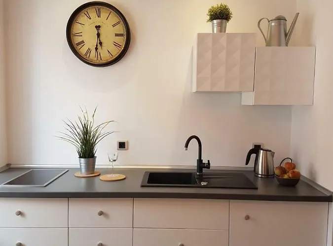 Δωμάτια σε οικογενειακή κατοικία Bednarska Old Town Βαρσοβία