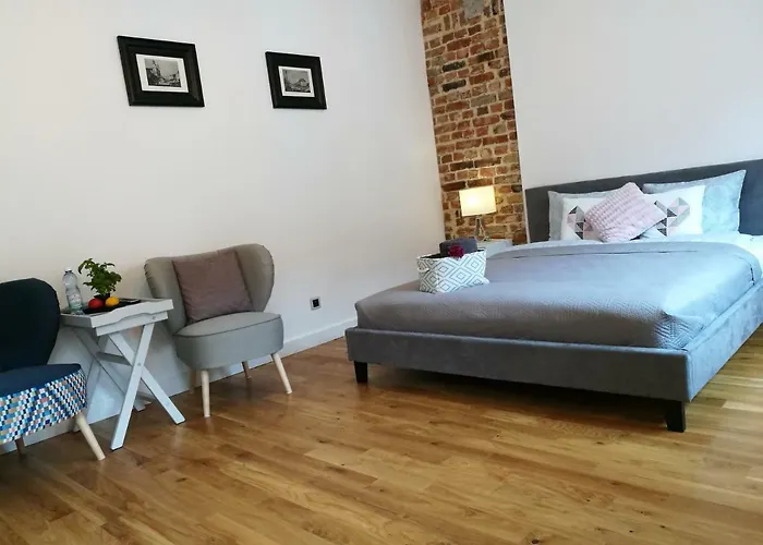 Δωμάτια σε οικογενειακή κατοικία Bednarska Old Town Βαρσοβία