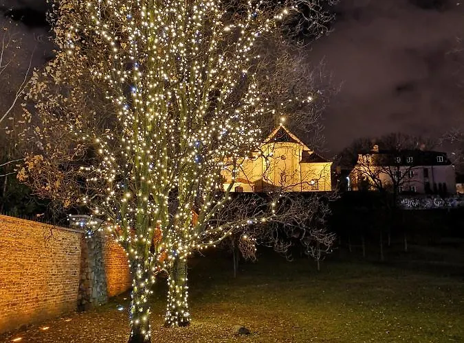 Δωμάτια σε οικογενειακή κατοικία Bednarska Old Town Βαρσοβία